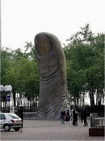 /album/esculturas-modernas/estatua3-jpg/
